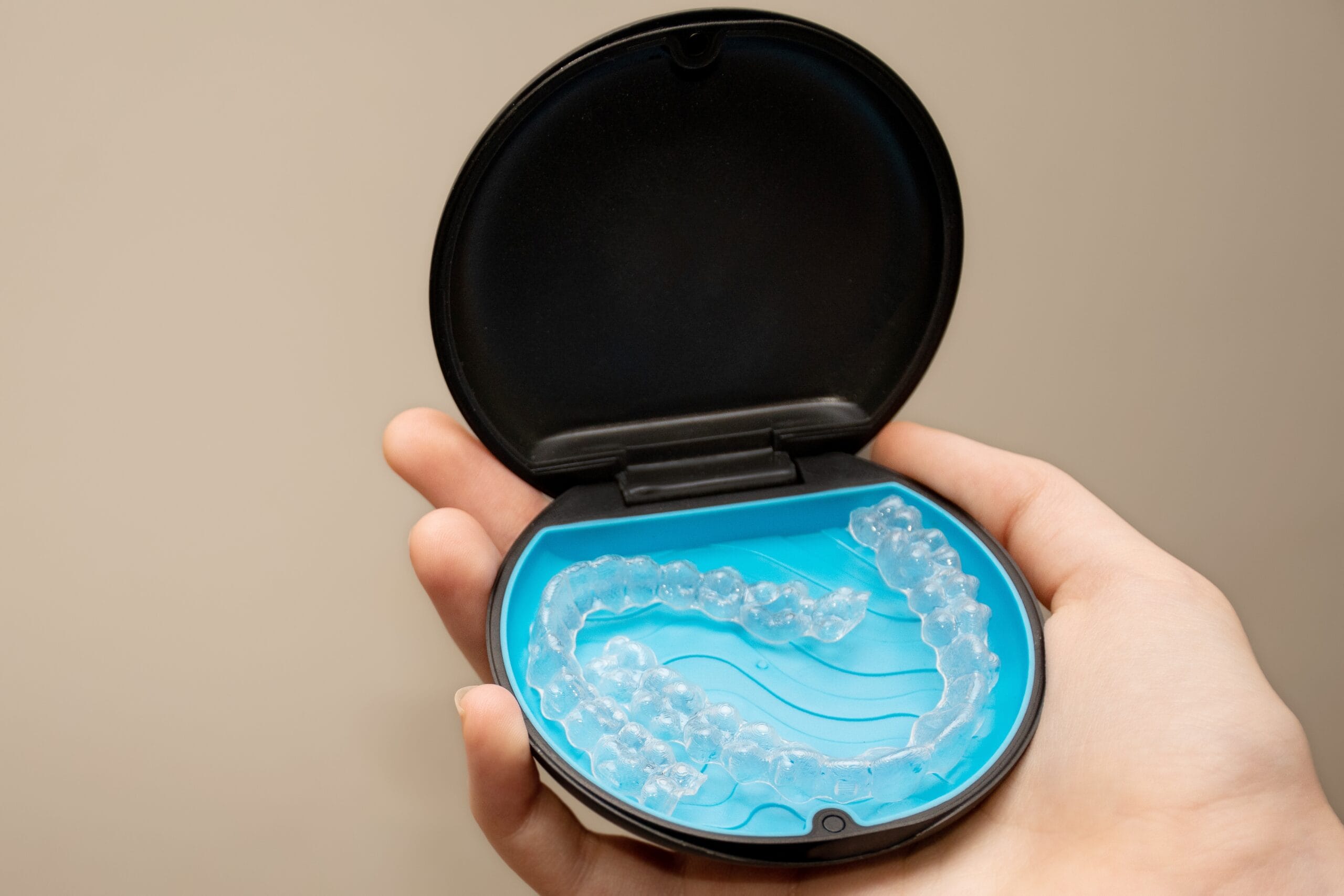 clear aligners in a blue and black case 2026 03 16 02 37 09 utc scaled